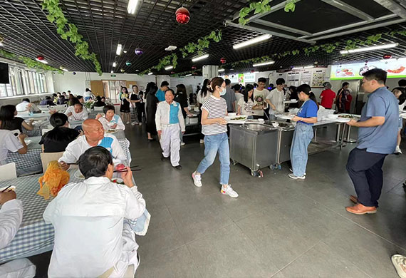團餐行業市場規模超2.1萬億，未來行業發展突破口在何方？